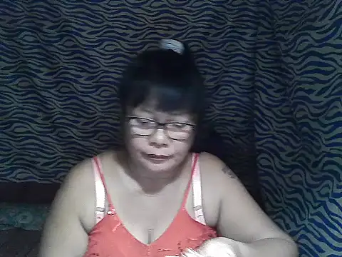 Snapshot of joy_cute chatting on 12-18-25, 12:06 joy cute online show from 12-18-25, 12:06