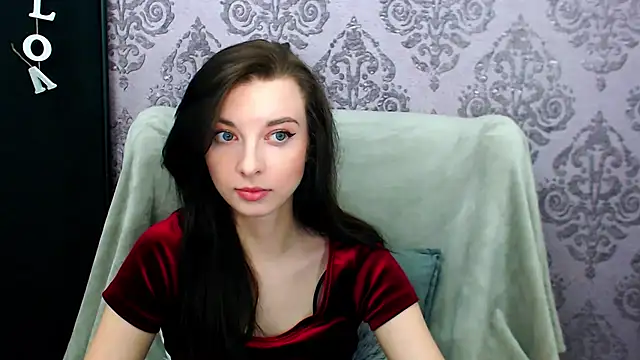 Snapshot of DominantLuna chatting on 05-10-26, 07:41 DominantLuna online show from 05-10-26, 07:41