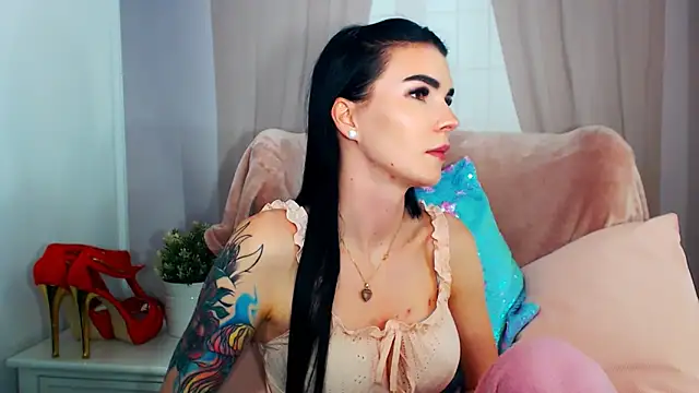 Snapshot of SofiiaBeauty chatting on 10-05-25, 07:23 SofiiaBeauty online show from 10-05-25, 07:23