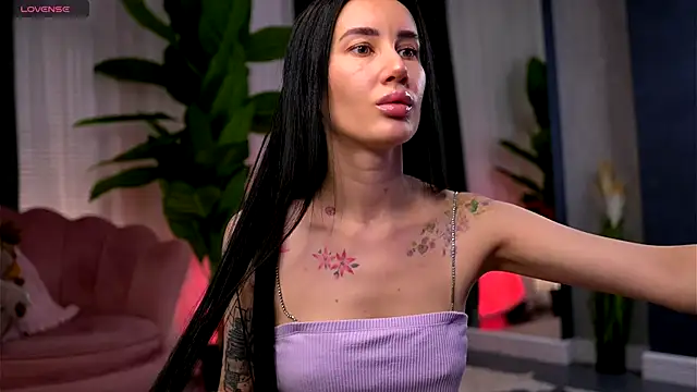 SerenaVelour online show from 12-02-25, 11:59