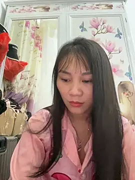Ami-mi00 online show from 10-19-25, 04:18