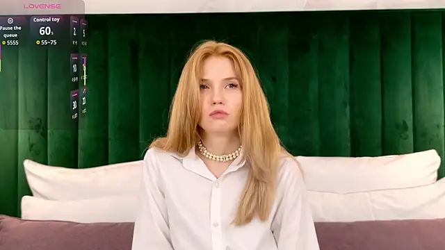 MelissaLiss online show from 11-19-25, 02:17