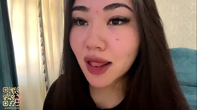 AYPRILPURE online show from 10-30-25, 04:25