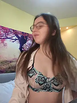 Snapshot of JennyVego chatting on 05-08-26, 11:54 JennyVego online show from 05-08-26, 11:54