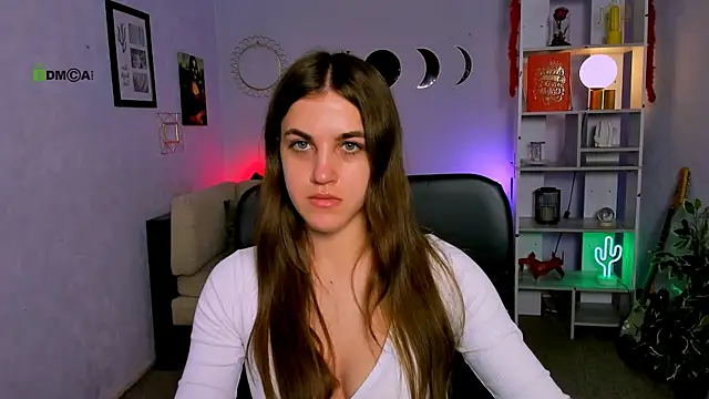 Snapshot of lina_fox12 chatting on 04-24-26, 12:18 lina fox12 online show from 04-24-26, 12:18