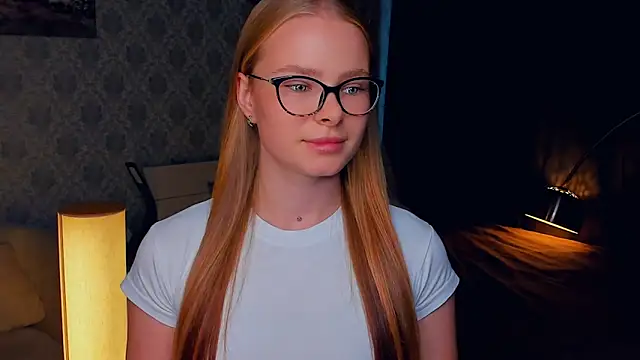 LibbyVenzeio online show from 10-07-25, 07:05