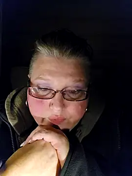 Snapshot of Budd_Bunney chatting on 10-16-25, 07:20 Budd Bunney online show from 10-16-25, 07:20