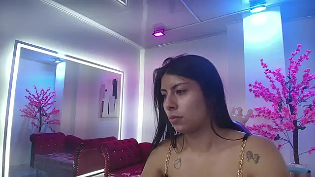 Gabriela milani online show from 11-17-25, 11:16