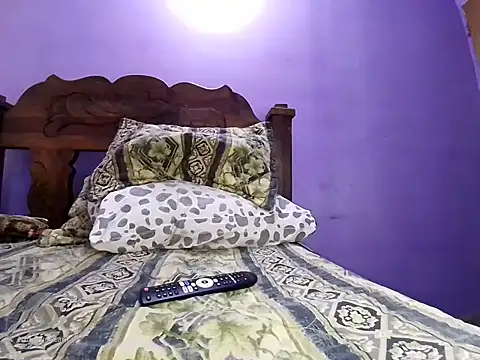 Snapshot of fayola20 chatting on 11-20-25, 01:11 fayola20 online show from 11-20-25, 01:11