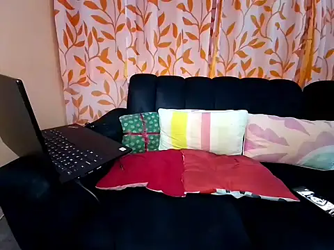 Snapshot of fayola20 chatting on 12-02-25, 11:11 fayola20 online show from 12-02-25, 11:11