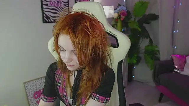 Staymonica online show from 02-12-26, 01:28