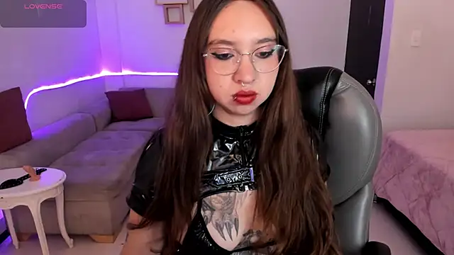 Scarlett  Cooper   online show from 11-15-25, 12:34