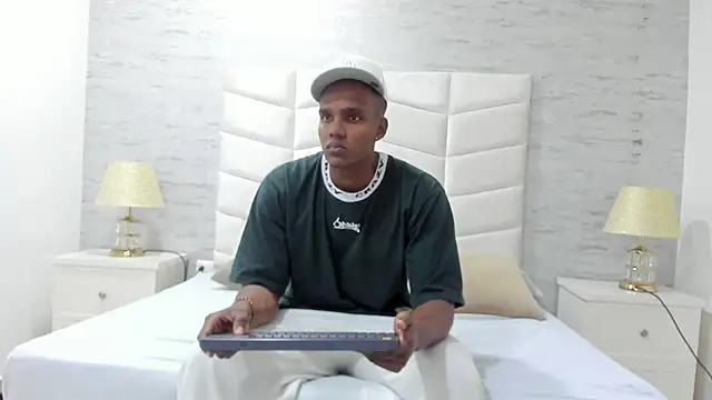 Snapshot of jax_black chatting on 10-20-25, 07:03 jax black online show from 10-20-25, 07:03