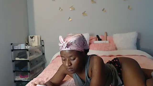 Snapshot of lifeysexy chatting on 05-29-26, 12:47 lifeysexy online show from 05-29-26, 12:47