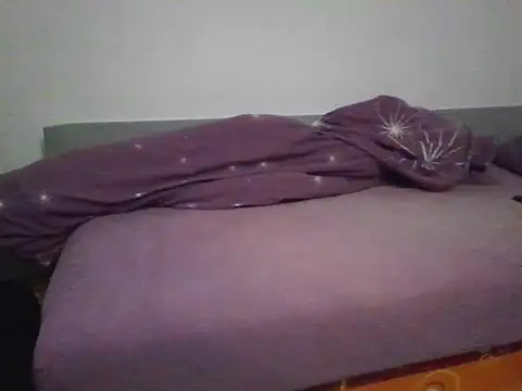 honzinka83 online show from 10-19-25, 05:46