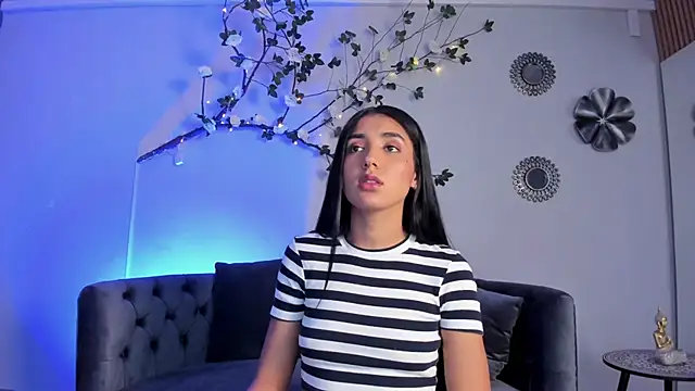 cloe taylor   online show from 11-03-25, 08:10