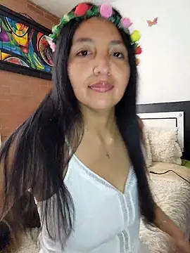 Claris milk online show from 10-14-25, 06:09