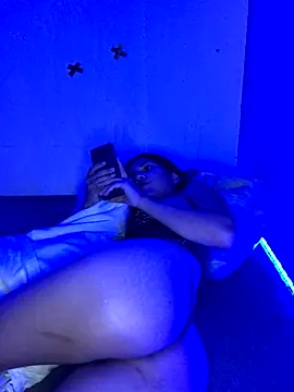 Snapshot of deby_03 chatting on 11-16-25, 07:41 deby 03 online show from 11-16-25, 07:41