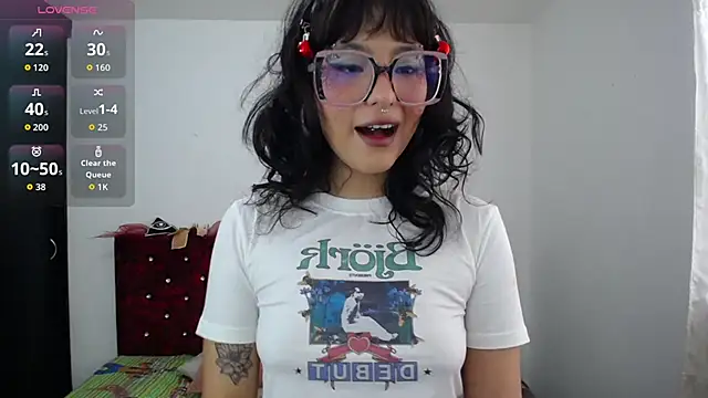 Snapshot of Lia_Carter_ chatting on 12-17-25, 09:32 Lia Carter online show from 12-17-25, 09:32