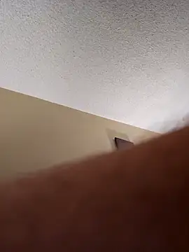 Roddog18 online show from 02-15-26, 07:51