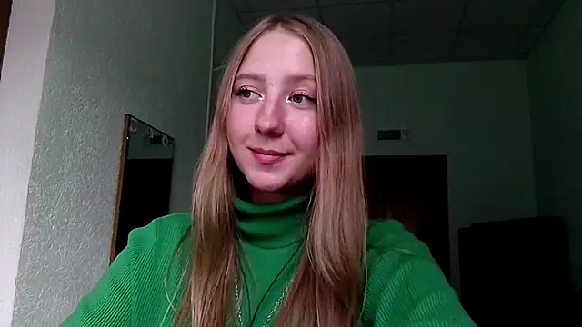 Snapshot of CarynFlaryn chatting on 10-01-25, 11:05 CarynFlaryn online show from 10-01-25, 11:05