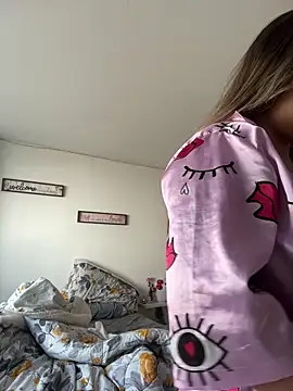 Zoe riivas online show from 02-10-26, 02:10