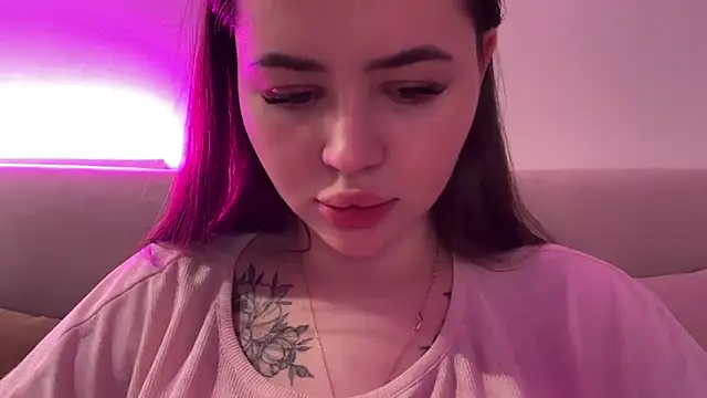 AlmaryKim online show from 03-25-26, 08:04