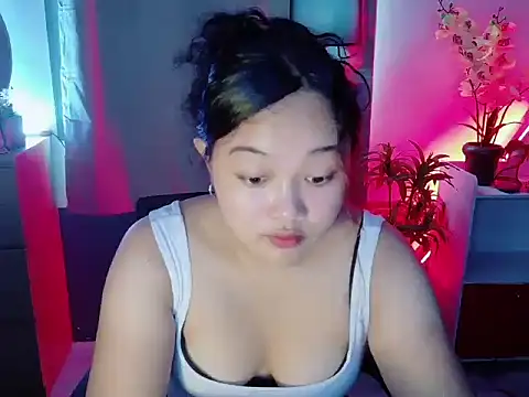 UrFavouriteCravings online show from 04-16-26, 01:39