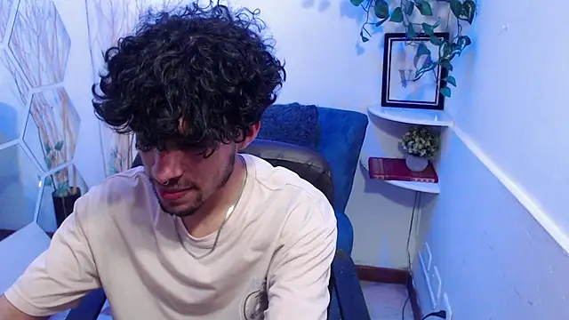 Liil boy online show from 11-27-25, 03:30