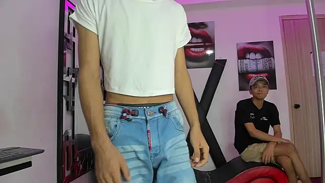 VERY HOT GUYS online show from 11-28-25, 01:14