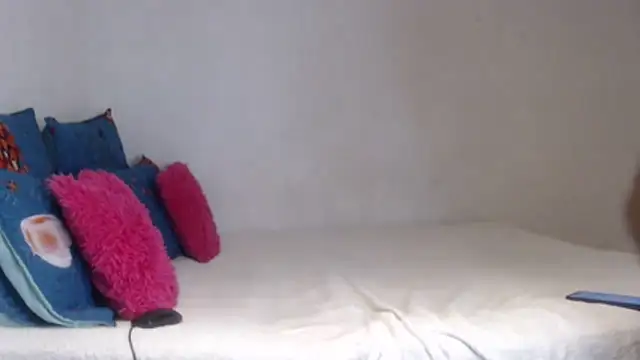 PIXIEBITCHXXX26 online show from 01-05-26, 05:49