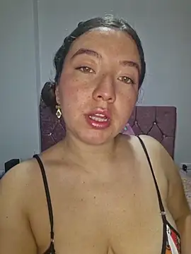 annyaparis online show from 12-01-25, 11:10