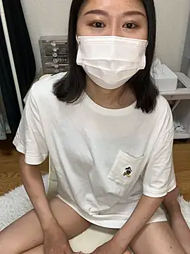 Snapshot of mia2_jp chatting on 07-06-26, 01:57 mia2 jp online show from 07-06-26, 01:57