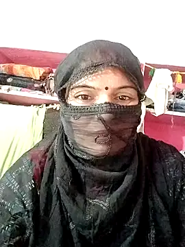 Snapshot of LOVE-VIKA chatting on 10-27-25, 05:44 LOVE-VIKA online show from 10-27-25, 05:44