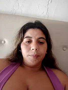 Snapshot of Benditofetiche chatting on 04-17-26, 11:46 Benditofetiche online show from 04-17-26, 11:46