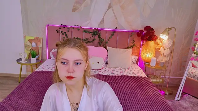 Stellahaart online show from 10-07-25, 05:37