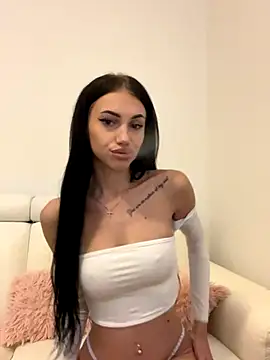 ilariea girl online show from 10-30-25, 10:21