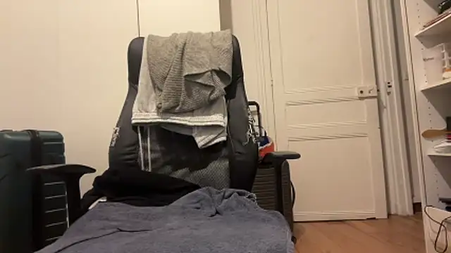 nanaisbackk online show from 02-26-26, 11:04