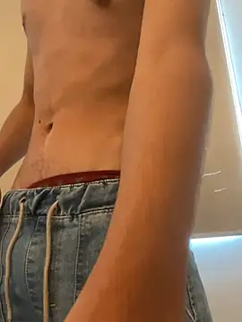 Davomg online show from 04-15-26, 06:26