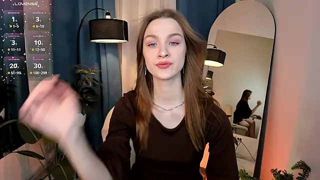 PollyMayer online show from 03-28-26, 08:41