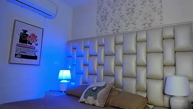 Peyton louise online show from 11-12-25, 11:54