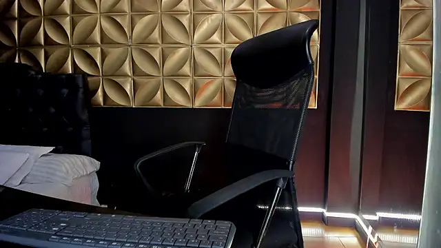 scarlettvelvet  online show from 11-27-25, 02:41