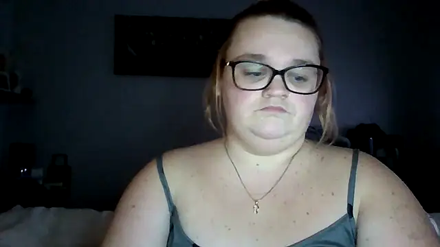 Curvy-AmyX online show from 10-20-25, 07:47