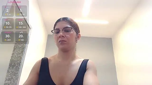 Snapshot of sammy_gale chatting on 06-24-26, 11:53 sammy gale online show from 06-24-26, 11:53