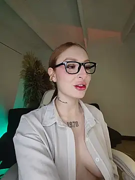 Snapshot of Bennuluspeach_ chatting on 07-17-26, 11:06 Bennuluspeach online show from 07-17-26, 11:06
