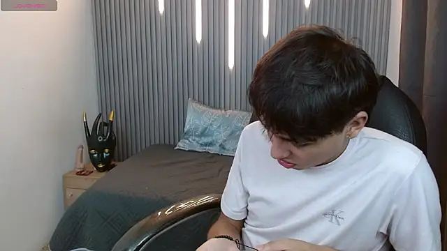 StiwenTwink online show from 03-18-26, 09:40