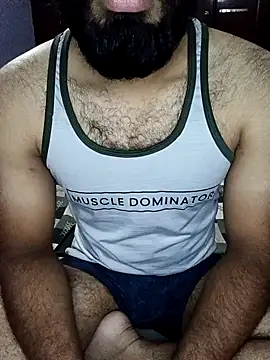 Snapshot of bhaveshPlayboy chatting on 10-11-25, 06:50 bhaveshPlayboy online show from 10-11-25, 06:50