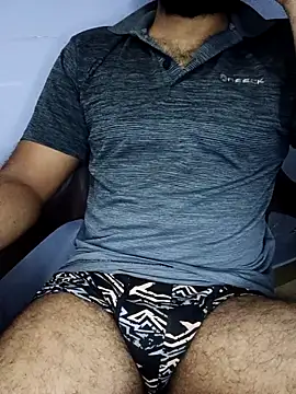 Snapshot of bhaveshPlayboy chatting on 10-16-25, 11:44 bhaveshPlayboy online show from 10-16-25, 11:44