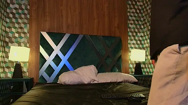 Dickie Dicking online show from 11-15-25, 09:21