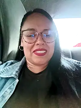 Snapshot of Italia_12 chatting on 11-12-25, 09:14 Italia 12 online show from 11-12-25, 09:14